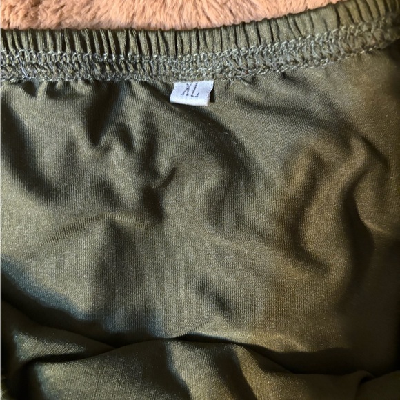 Green Off-Shoulder Dress - Picture 2 of 3